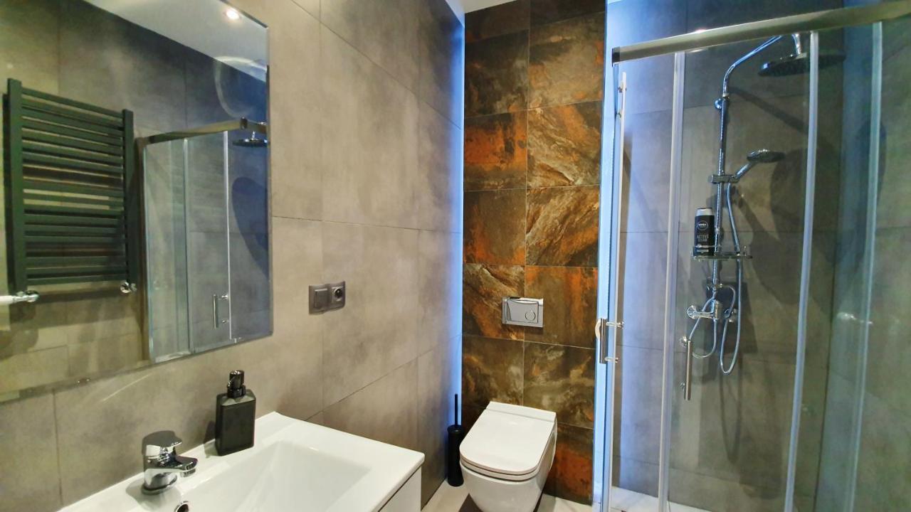 Modern Apartment In The City Center Katowice Ngoại thất bức ảnh