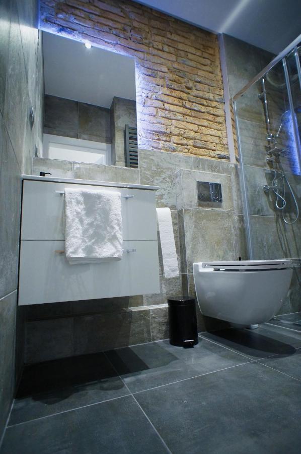 Modern Apartment In The City Center Katowice Ngoại thất bức ảnh