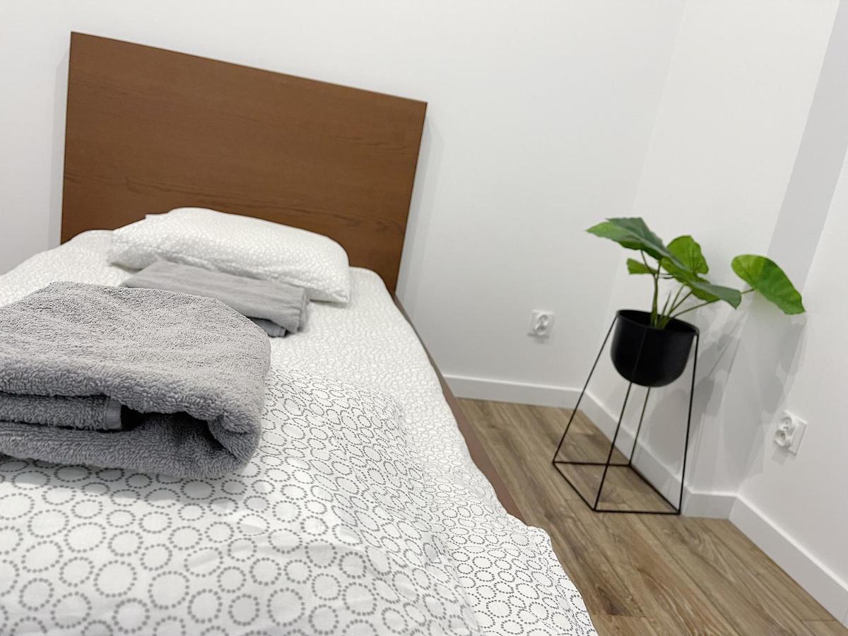 Modern Apartment In The City Center Katowice Ngoại thất bức ảnh